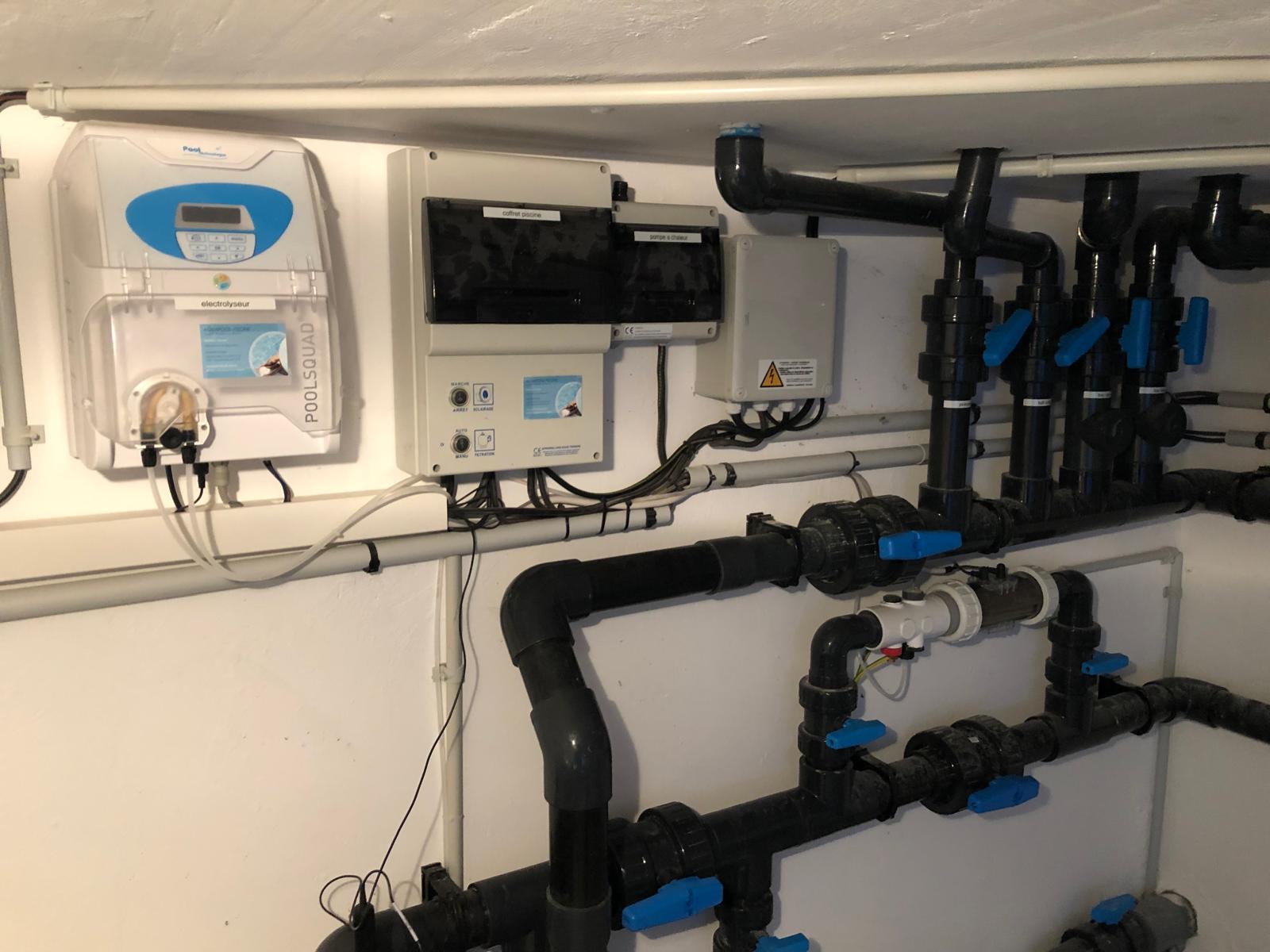 Électrolyseur au sel et coffret de piscine